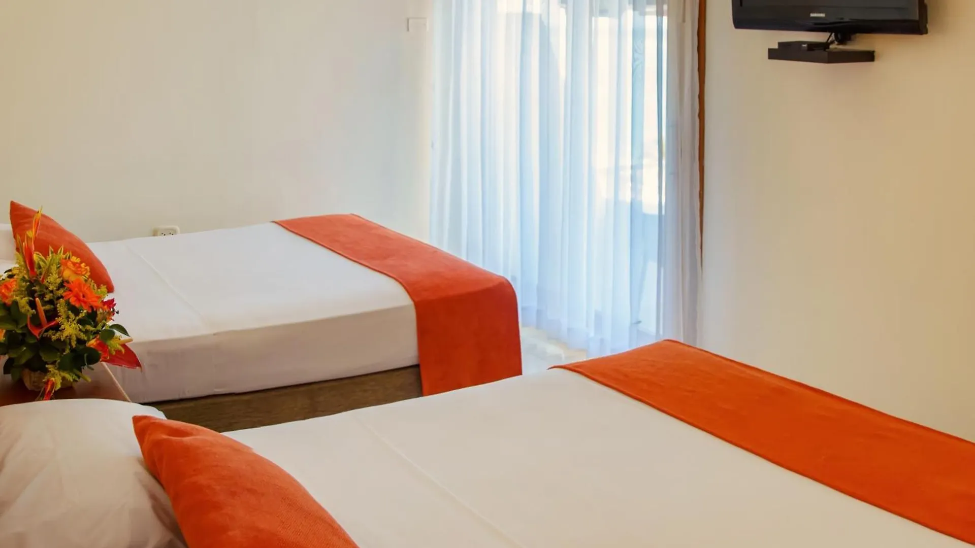 ***  Hotel Be La Sierra Santa Marta  Colombia