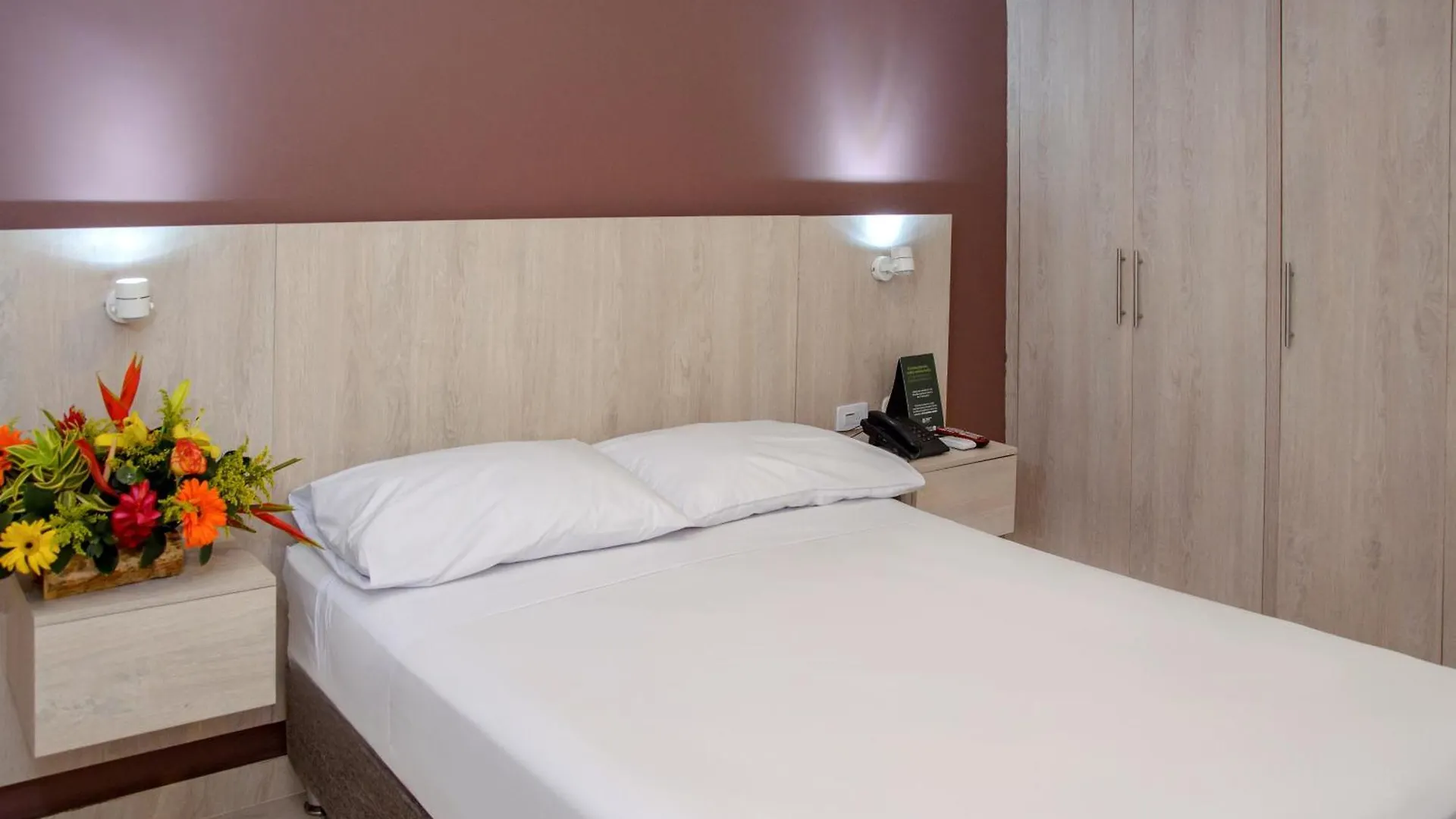 Hotel Be La Sierra Santa Marta   Santa Marta (Magdalena)